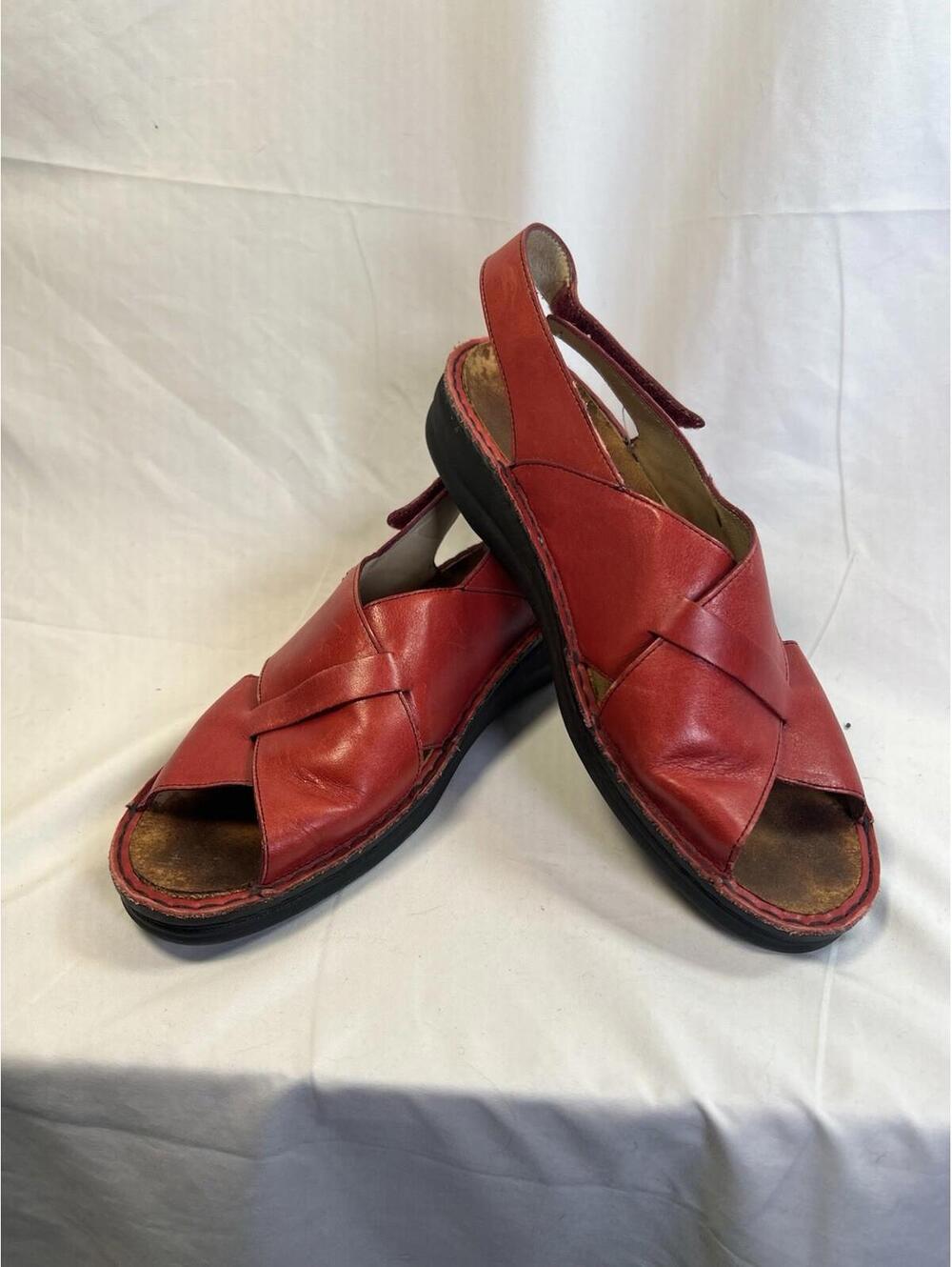 Finn Comfort Women's Red Sandals Sz 7 Rare VGUC